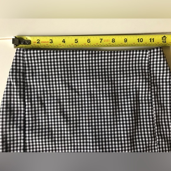 Brandy Melville John Galt Mini Skirt Black White Gingham Plaid 90s Y2K XS - Picture 2 of 6